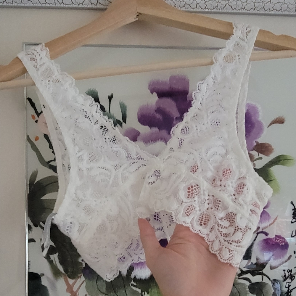 New bralette - Picture 3 of 3